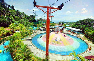 武吉美拉湖城水上乐园