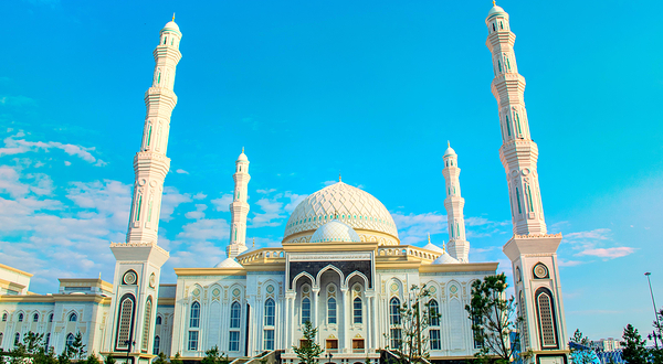 哈兹拉特苏丹清真寺