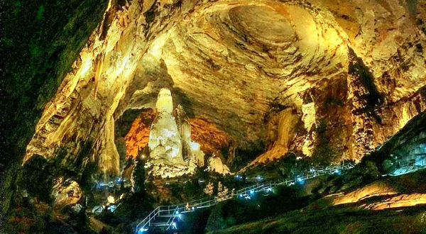 卡卡瓦米尔帕溶洞