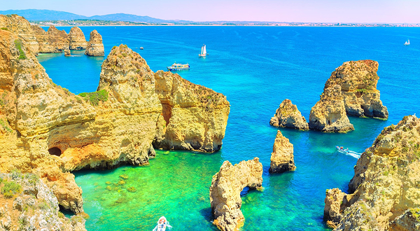 Ponta da Piedade Lighthouse
