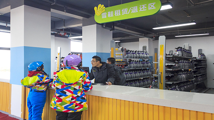 白鹿原影视城滑雪场第 14 张图片
