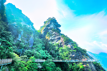 萍乡武功山国家级风景名胜区-玻璃栈道第 7 张图片