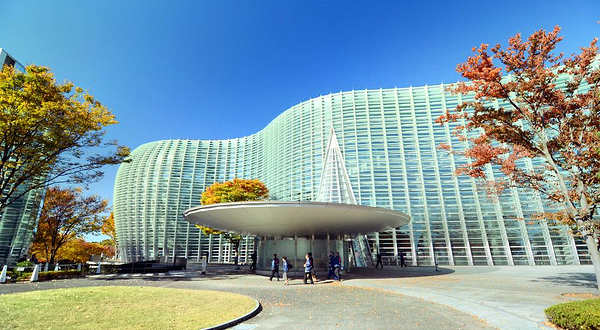 国立新美术馆