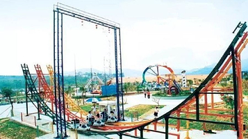 水岸嘉年华游乐场