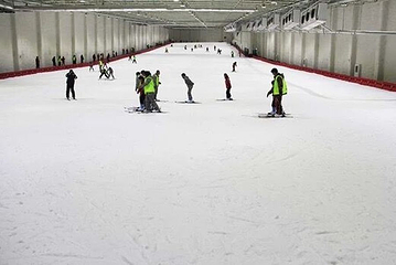 天鹅堡室内滑雪场第 13 张图片