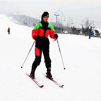 荣盛野三坡滑雪场