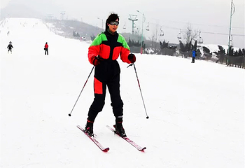 荣盛野三坡滑雪场第 1 张图片