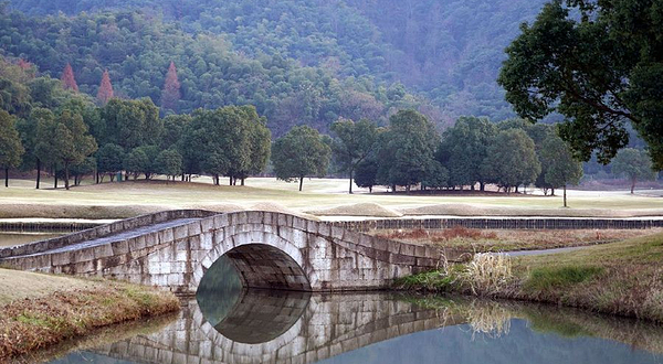会稽山高尔夫球场俱乐部