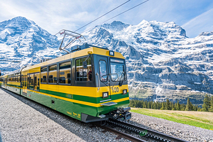 欧洲之巅火车站