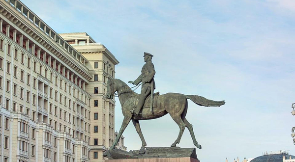 朱可夫元帅雕像