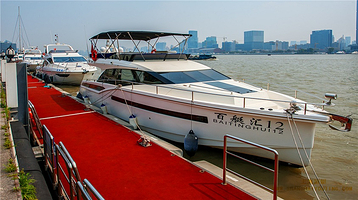 百艇汇游艇俱乐部