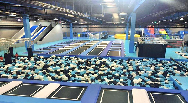 反弹工厂蹦床馆(青岛店)