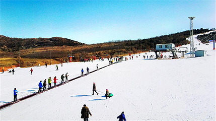 思拉堡虹溪谷滑雪场第 1 张图片