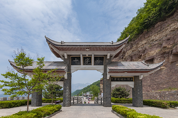 回龙天界山景区第 3 张图片