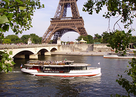 Vedettes de Paris塞纳河游船