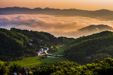 大别山主峰景区第 1 张图片
