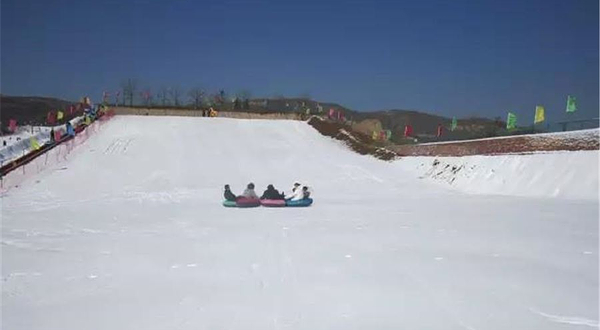 当阳峪滑雪场