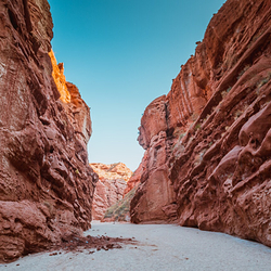 天山神秘大峡谷