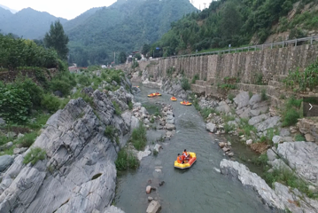 嶂石岩峡谷漂流第 20 张图片