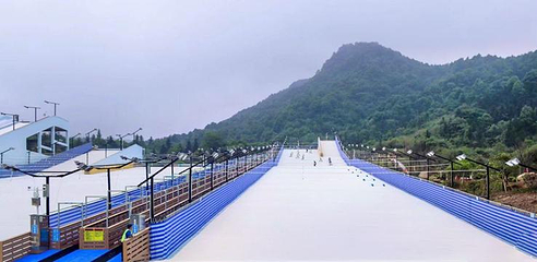 三角山四季滑雪场第 1 张图片