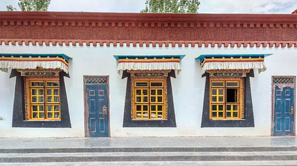 都兰县香日德班禅寺第 1 张图片