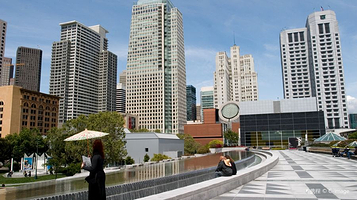 芳草地艺术中心