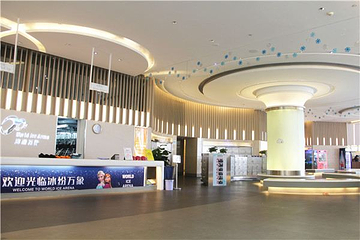 冰纷万象滑冰场(万象城店)第 1 张图片