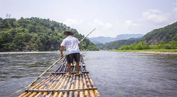 楠溪江二桥竹筏漂流
