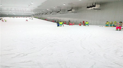 桃花雪缘室内滑雪场第 1 张图片