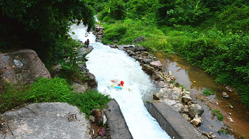 仙境湖峡谷漂流