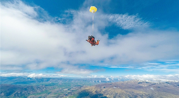 Skydive瓦纳卡跳伞