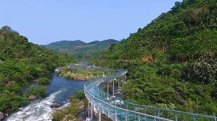 琼中峡漂流第 15 张图片
