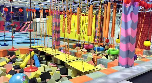 贝特城多元运动中心蹦床公园