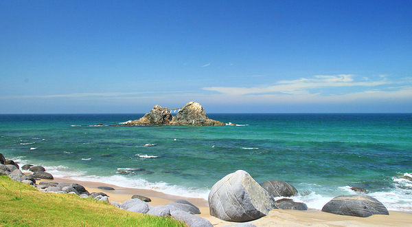 樱井二见浦夫妇岩