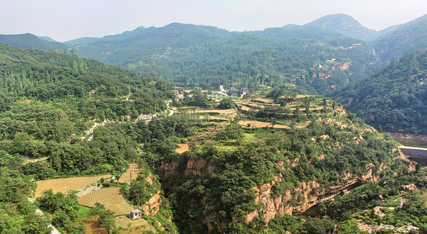 浮戏山雪花洞景区