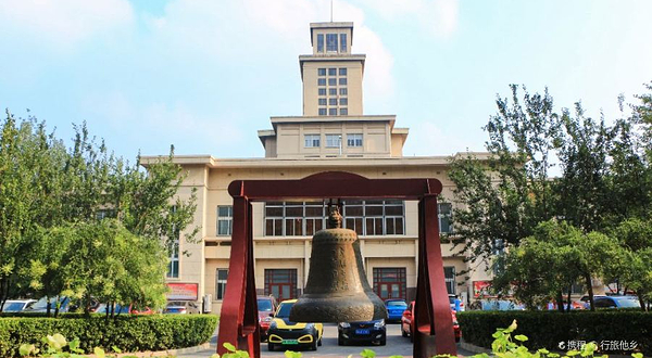 南开大学(八里台校区)-钟景观