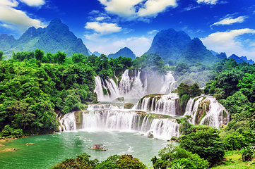 德天跨国瀑布景区第 1 张图片