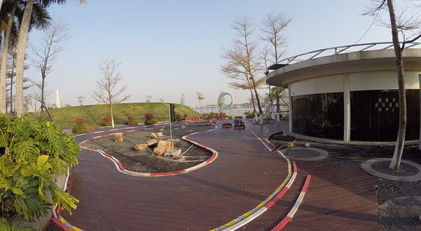 飞蛾赛车馆(园博园对面杏林湾店)