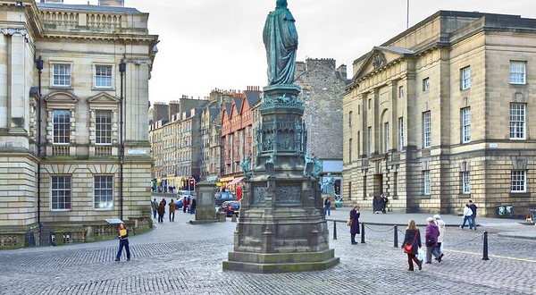 爱丁堡国会广场