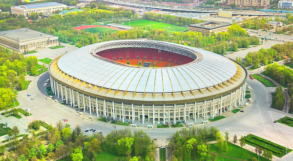 卢日尼基体育场