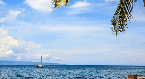 杜马盖地海滨大道
