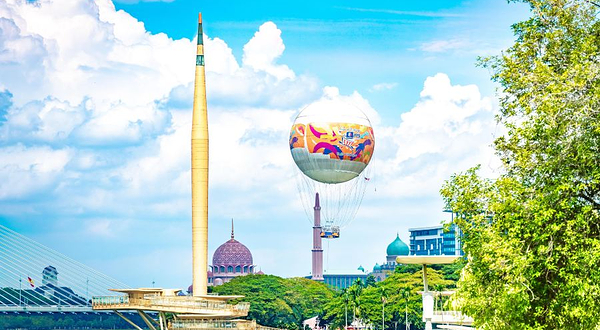 布城千禧纪念碑