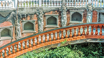 古谱特什瓦尔·玛哈德布洞穴