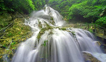 天子山瀑布风景区