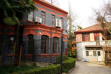 华东政法大学(长宁校区)第 7 张图片