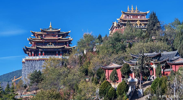 独克宗古城-古城藏经堂