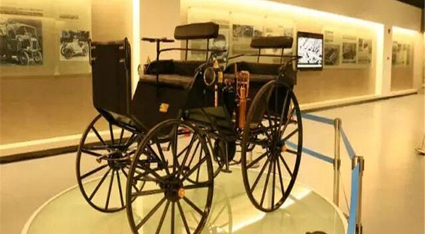 泰山老爷车博览馆