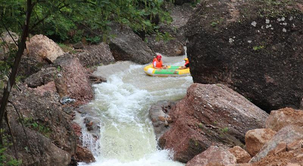 剑门关漂流
