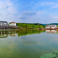 万安田北农民画村