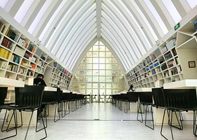 钟书阁(松江泰晤士小镇店)